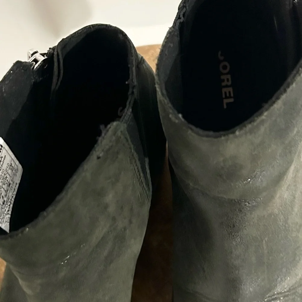 Sorel Joan of Arctic‎ Wedge II Zip Distressed Leather Bootie Dark Green 6